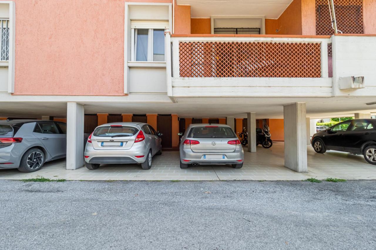 Domus Lucis Apartment Terrace & Private Parking Marinella di Sarzana Exterior foto